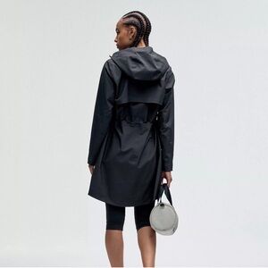 🌼Lululemon Rain Rebel Waterproof Hooded Jacket Black Size 20